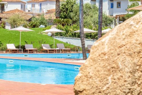 Corte Bianca - Adults Only & SPA - Bovis Hotels — Pool view