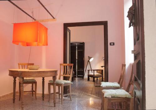 Χώρος καθιστικού στο BORGO PETELIA, Casa Mannarino, suite Eugenio