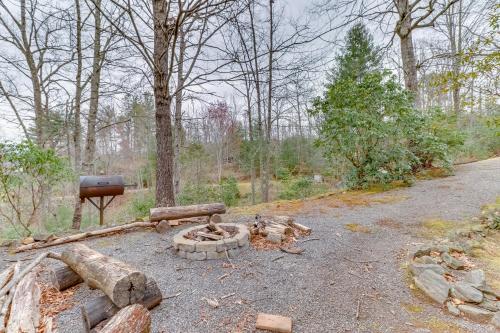 Gallery image of Hollow's Trail in Whittier