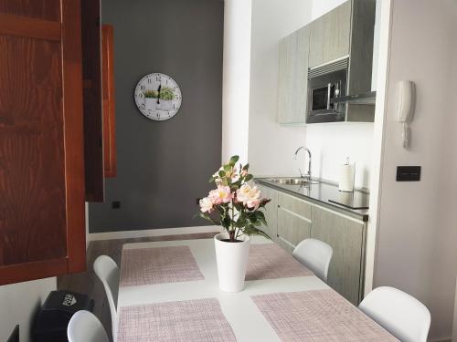 Una cocina o zona de cocina en Apartamentos Granada Deluxe 3000