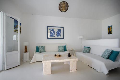 Χώρος καθιστικού στο Sea Sound White Katikies