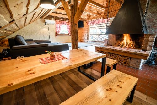 Un lugar para sentarse en Apartment with Sauna pr' Geči