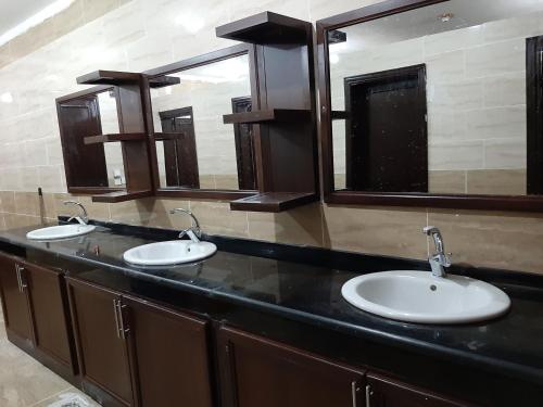 Bagno di Bedouin Tours Camp