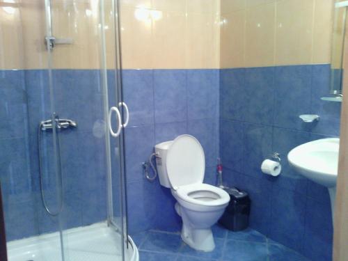 Vannas istaba naktsmītnē Complex Oazis