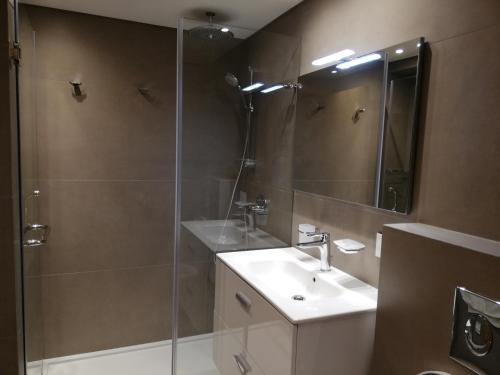 Gambar di galeri bagi Siwar Center Apartments di Jounieh