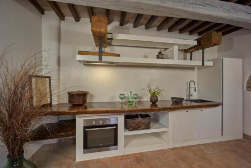 Incantico "Eco Resort"にあるキッチンまたは簡易キッチン
