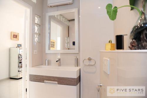 Mini Suite Bijou - Five Stars Holiday House