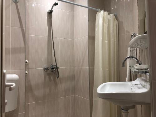 Koupelna v ubytování Hotel Zora