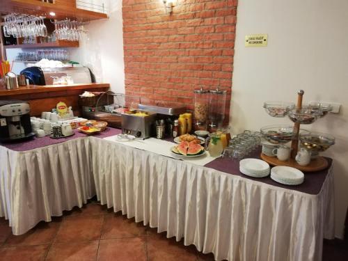 Jídlo v penzionu nebo okolí