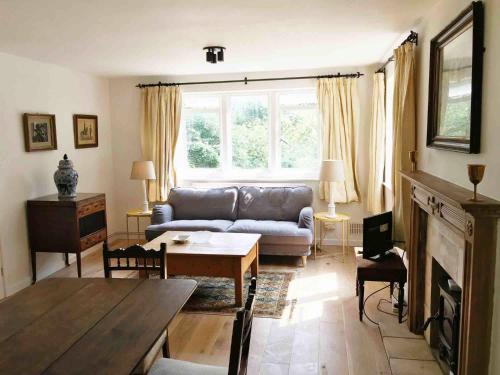 Owlpen Manor Cottages – Photos 2