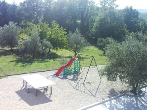 Photo de la galerie de l'établissement L' oliveraie, à Mirabel-aux-Baronnies