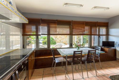 Dapur atau dapur kecil di A casa do avo Andres