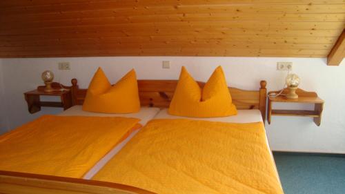 Postel nebo postele na pokoji v ubytování Mettenberger Hof - Pension