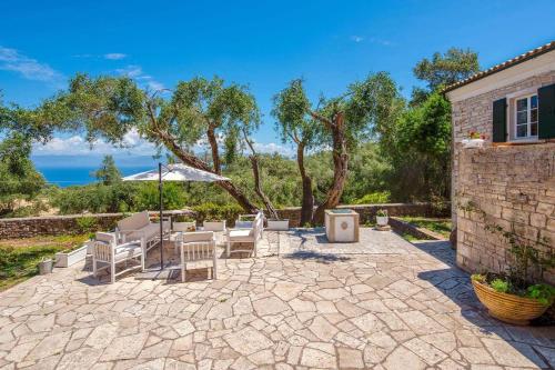 Gallery image of Olive Grove House Paxos Loggos in Gaios