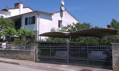 Studio Benassi