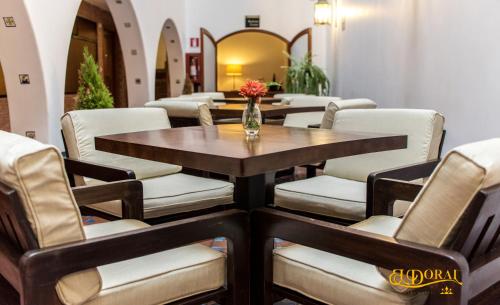 Χώρος καθιστικού στο Apart Hotel El Doral