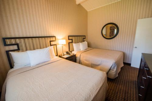 Los Gatos Lodge – Photos 2
