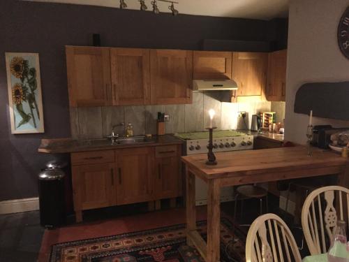 Dapur atau dapur kecil di Cynfaen house