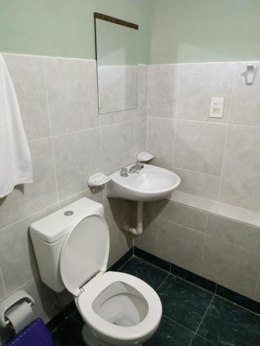 Bilik mandi di El Balcón de Sumaj