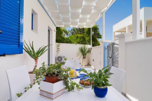 Gallery image of Lido Marini Seahouses in Lido Marini