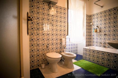 Ванна кімната в La Rocca Mia House B&B