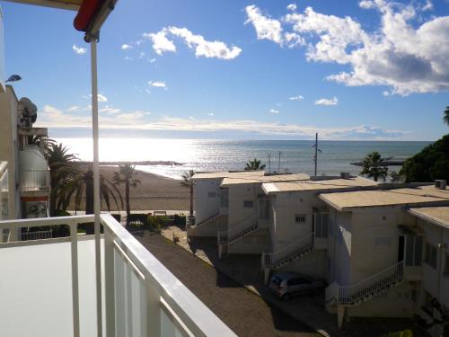 Fotografie z fotogalerie ubytování Terrasse vue mer a 20m plage Cambrils. Locamar Apt Lourdes v destinaci Cambrils