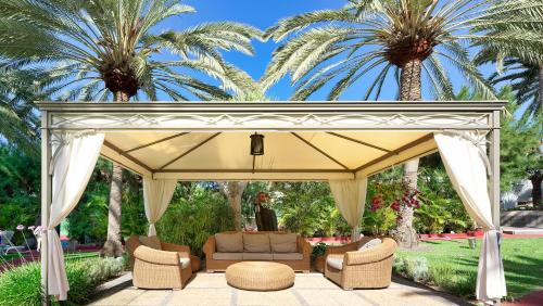 Taman di luar Bull Costa Canaria & SPA - Only Adults