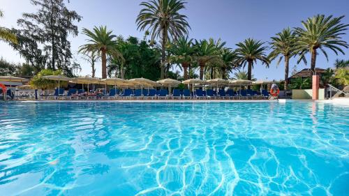 Kolam renang di atau dekat dengan Bull Costa Canaria & SPA - Only Adults