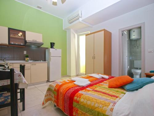 Apartments Oriana 898
