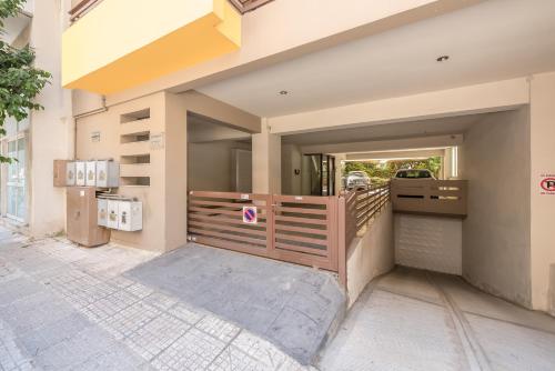 Comfortable,sunny apartment in Athens Center