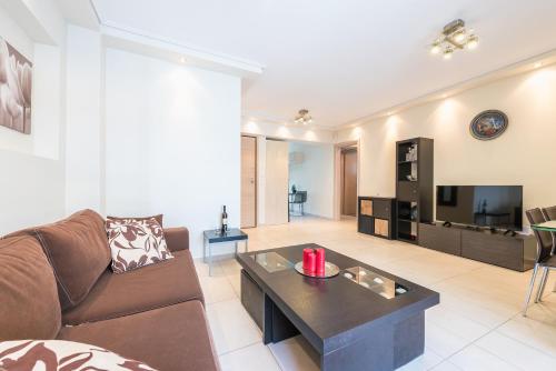 Comfortable,sunny apartment in Athens Center