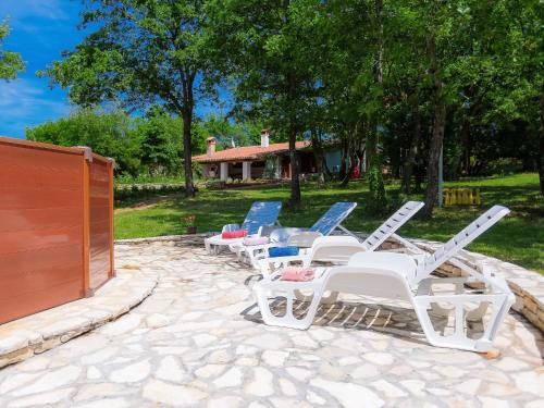 Holiday Home Country house D&D by Interhome