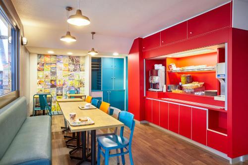 Cucina o angolo cottura di hotelF1 Paris Saint Denis Stade
