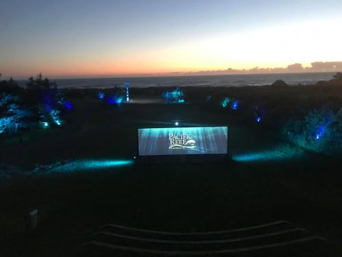 Pacific Reef Hotel & Light Show – Photos 2