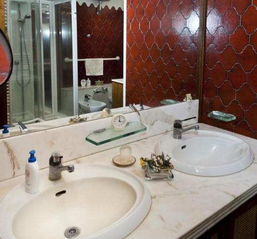 Un baño de B&B Ippolito