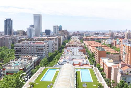 Gallery image of Bernabéu - Cuzco - Eurobuilding 2 Luxury Apartment in Madrid