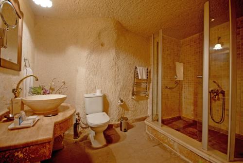 Un baño de Miras Hotel