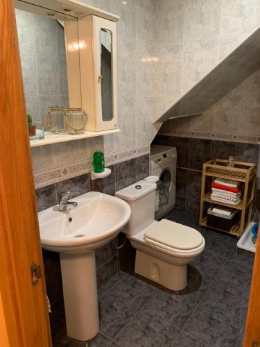Koupelna v ubytování CASA SAN JURJO