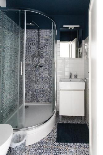 Blue Sky Apartment