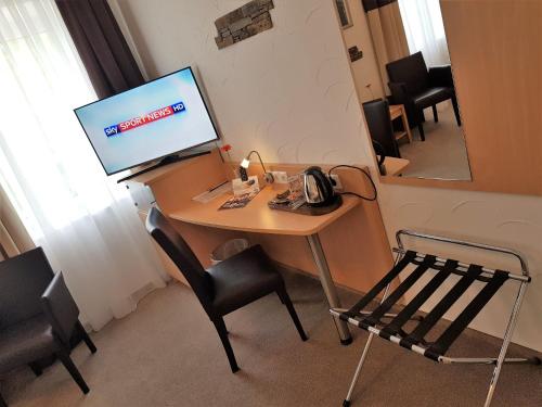 Hotel zum Anker builder 3