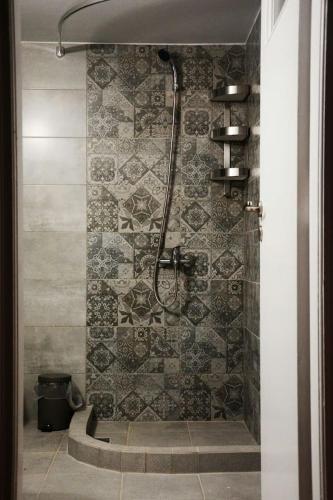 Vintage, spacious apartment in the heart of Athens!