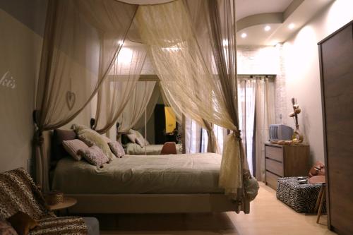 Postel nebo postele na pokoji v ubytování Flying Bed Ioannina in the center of the city
