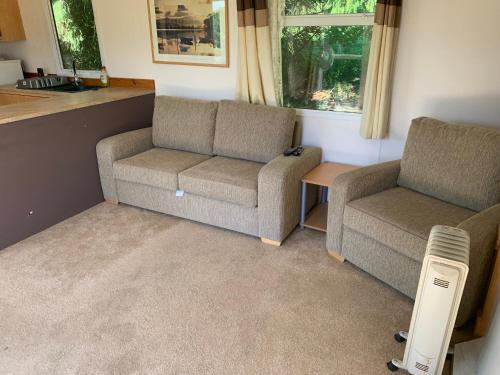 Private Countryside Holiday Cabin 10 mins from Brighton photo 9