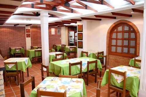Casa Madrigal Hotel – Photos 2