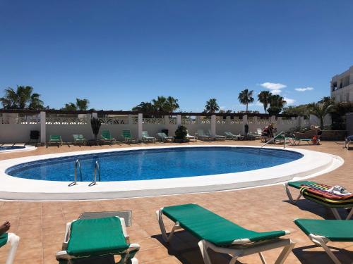 Басейн в Sunset View або поблизу