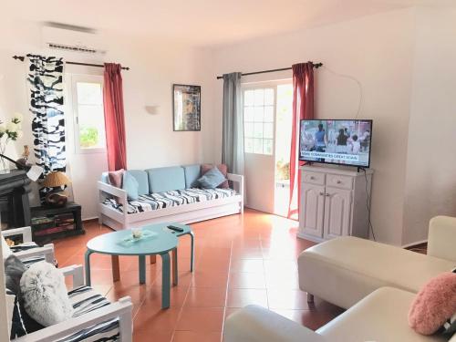 Villa c/ piscina próxima da praia