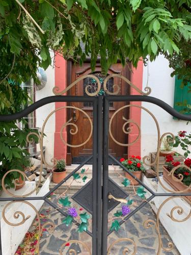 Galeriebild der Unterkunft Count von Hatzfeld mit Moselblick in Kinheim