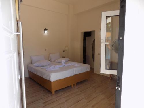 Gallery image of Souvlakis Pool Suites (S.P.S) in Chania Town