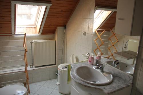 Phòng tắm tại Susanne Apartman