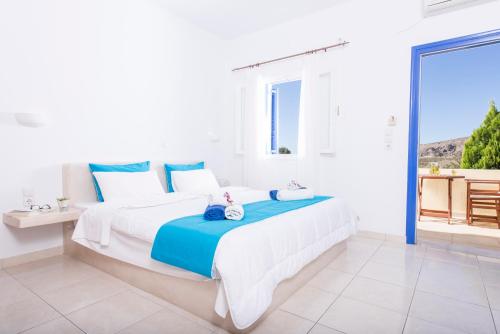 Bella Santorini – Photos 3